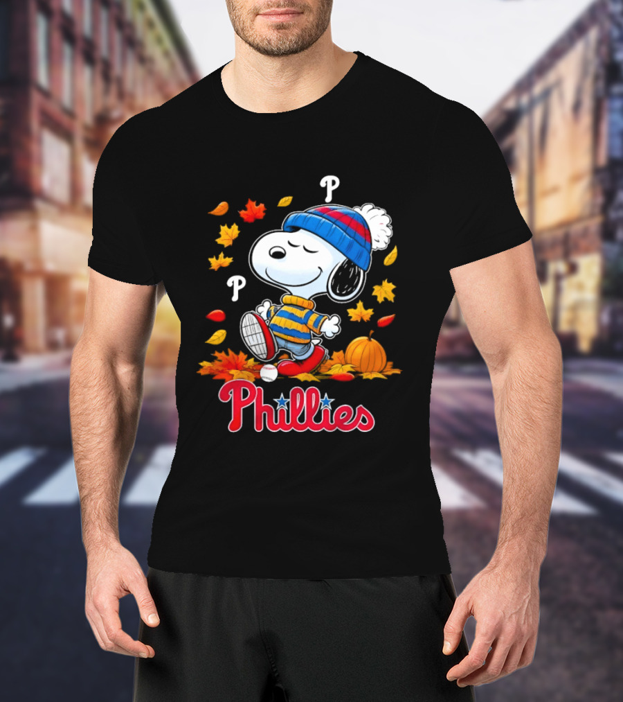 Snoopy Philadelphia Phillies Autumn Leaves Pumpkin Baseball Fan T-Shirt