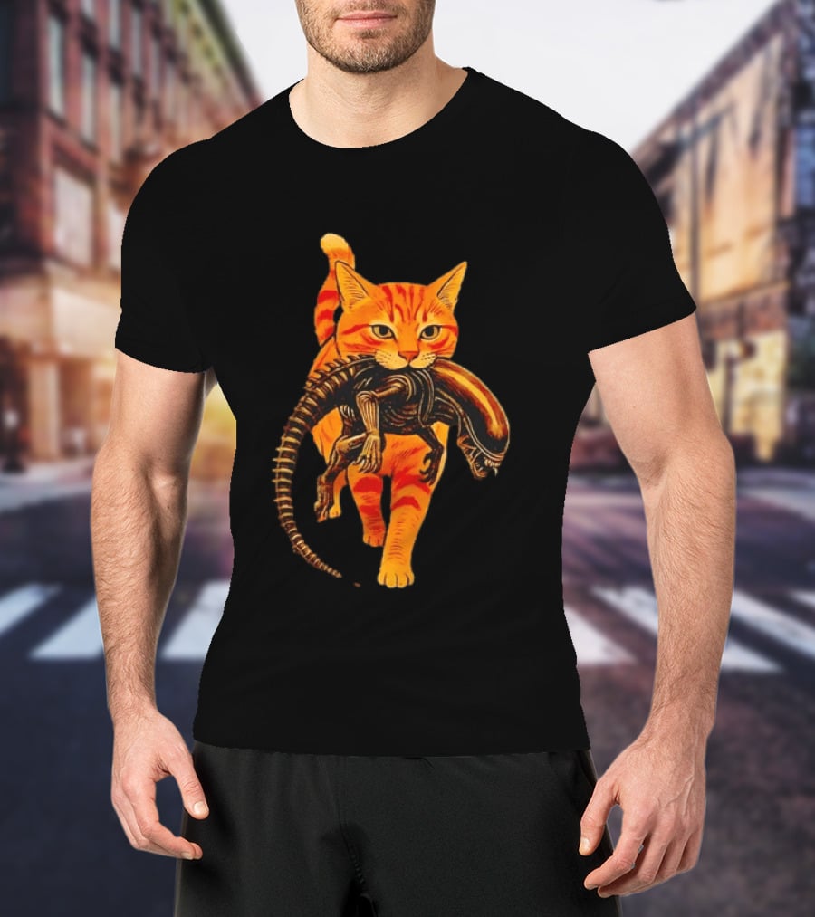 Orange Tabby Cat Holding Alien Xenomorph Iconic Fusion T-Shirt