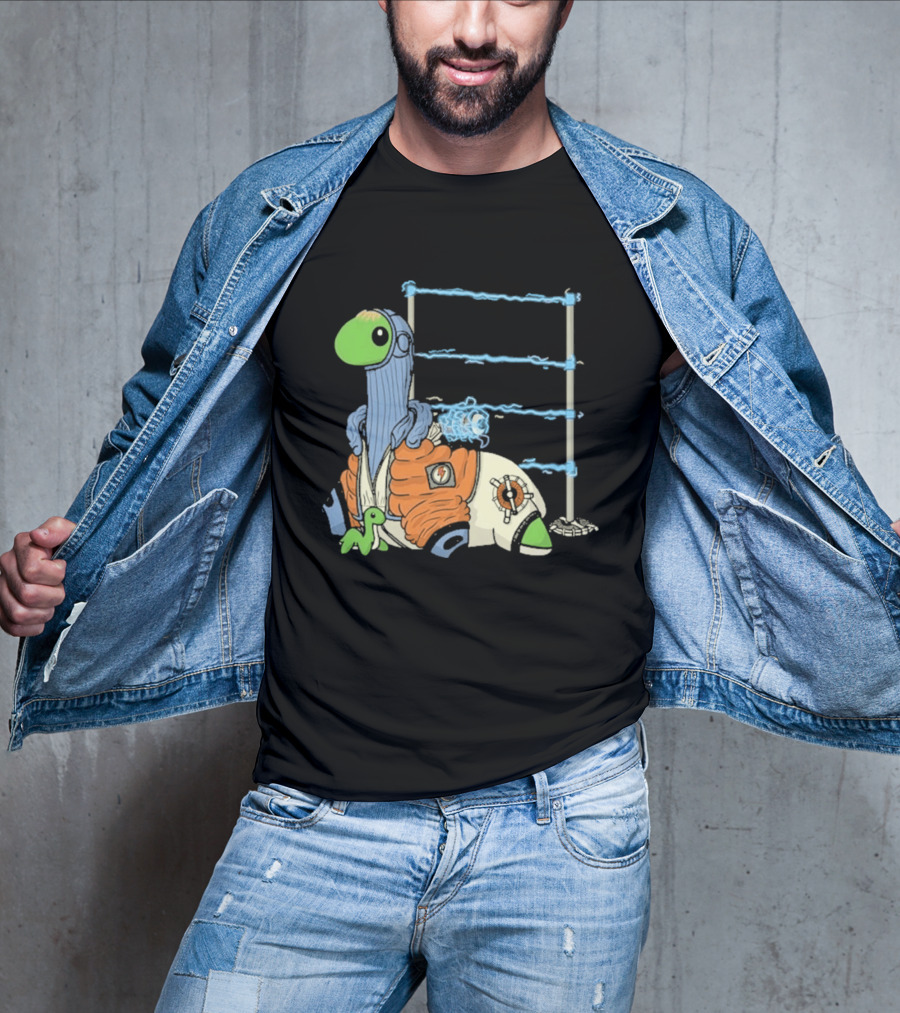 Wattson Nessie Apex Legends Character With Baby Nessie And Fences T-Shirt