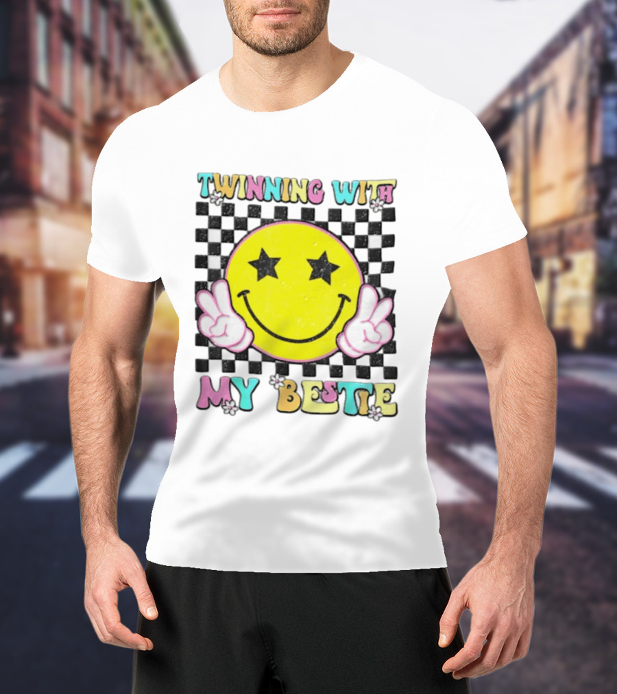 Twinning With My Bestie Yellow Smiley Face Checkered Star Eyes Peace Signs T-Shirt