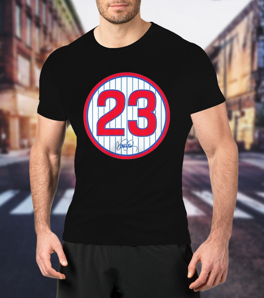 Chicago Cubs Ryne Sandberg Number 23 Signature Circle T-Shirt