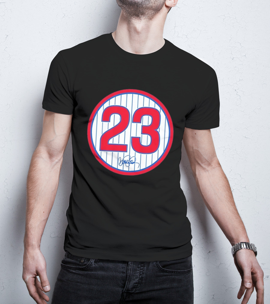 Chicago Cubs Ryne Sandberg Number 23 Signature Circle T-Shirt