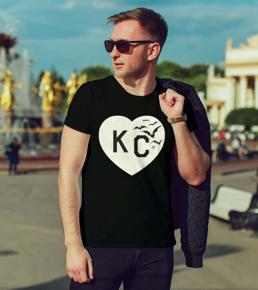 Kansas City KC Heart Moon Bats T-Shirt