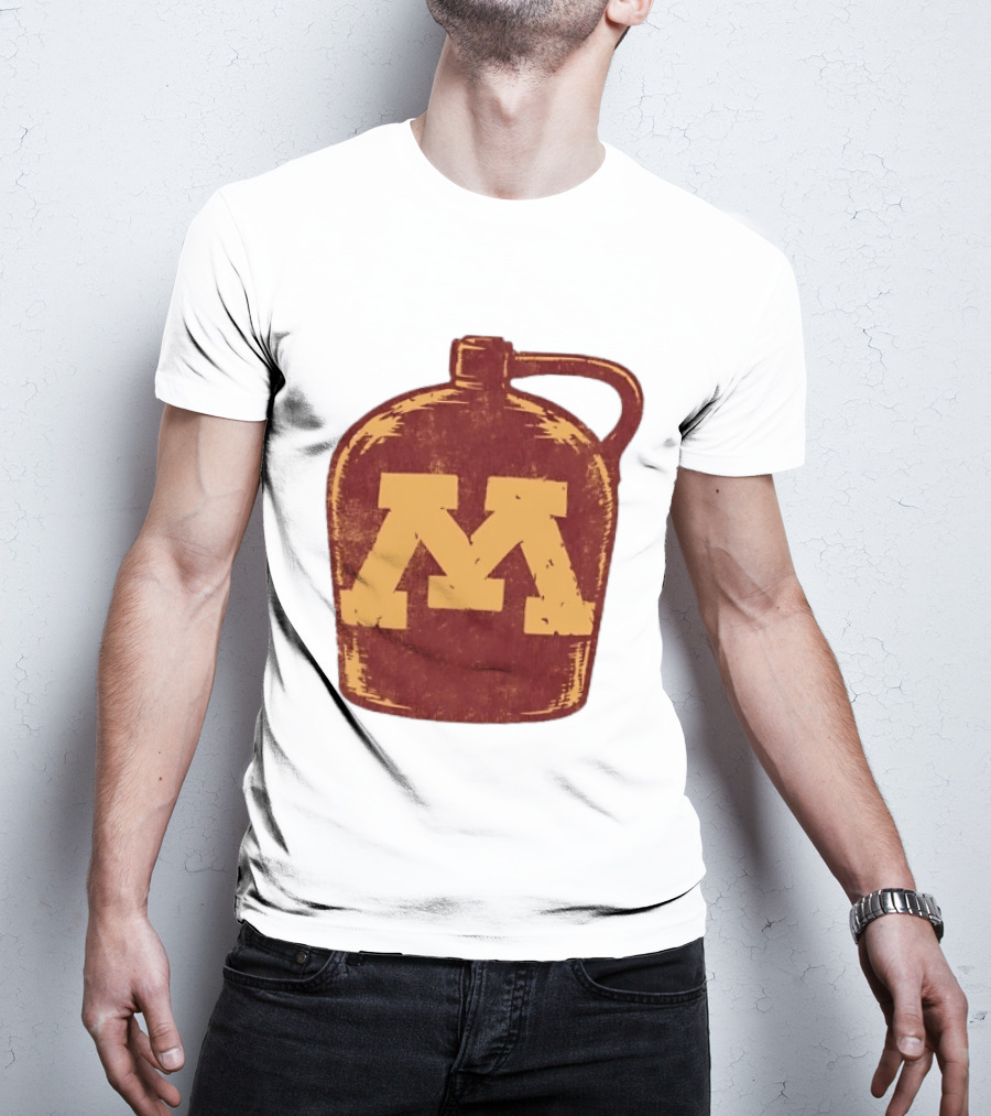 Minnesota Golden Gophers Distressed M Jug T-Shirt