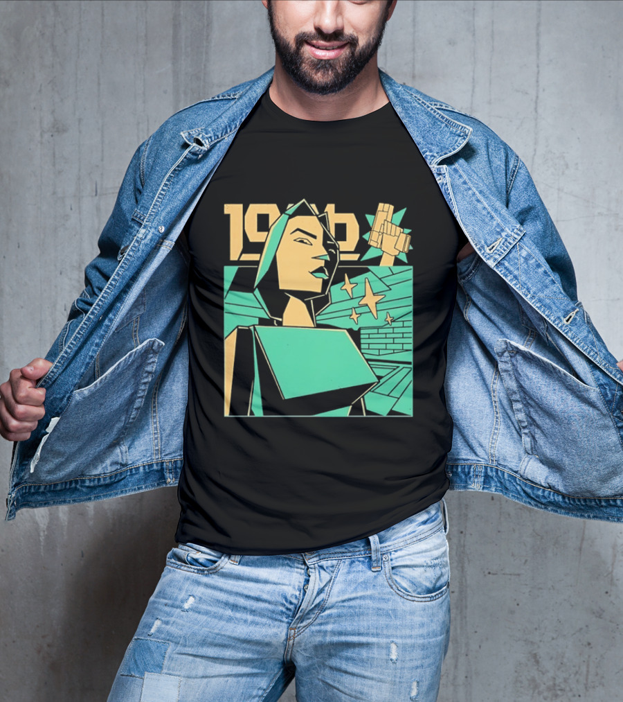 Lara Croft 1996 Polygon Style Tomb Raider Video Game T-Shirt