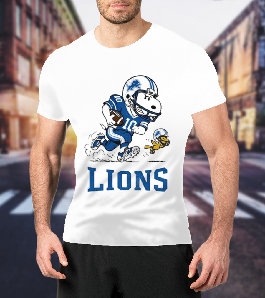 Detroit Lions Snoopy Woodstock Football Run T-Shirt