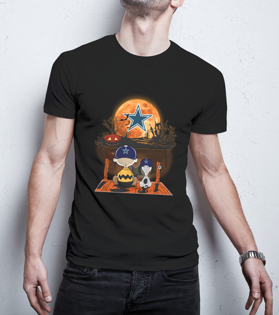 Charlie Brown And Snoopy Dallas Cowboys Halloween Moon Scene T-Shirt
