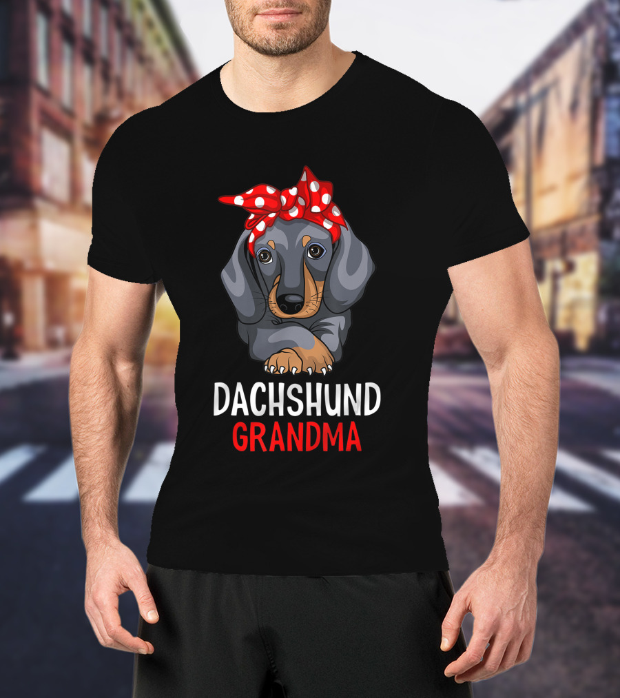 Dachshund Grandma Weenie Dog Lover With Funny Weiner Dog Scarf T-Shirt