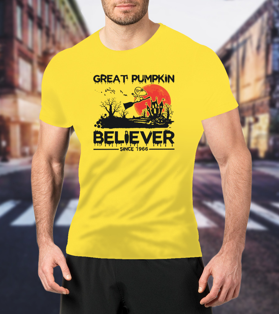 Great Pumpkin Believer Since 1966 Halloween T-Shirt