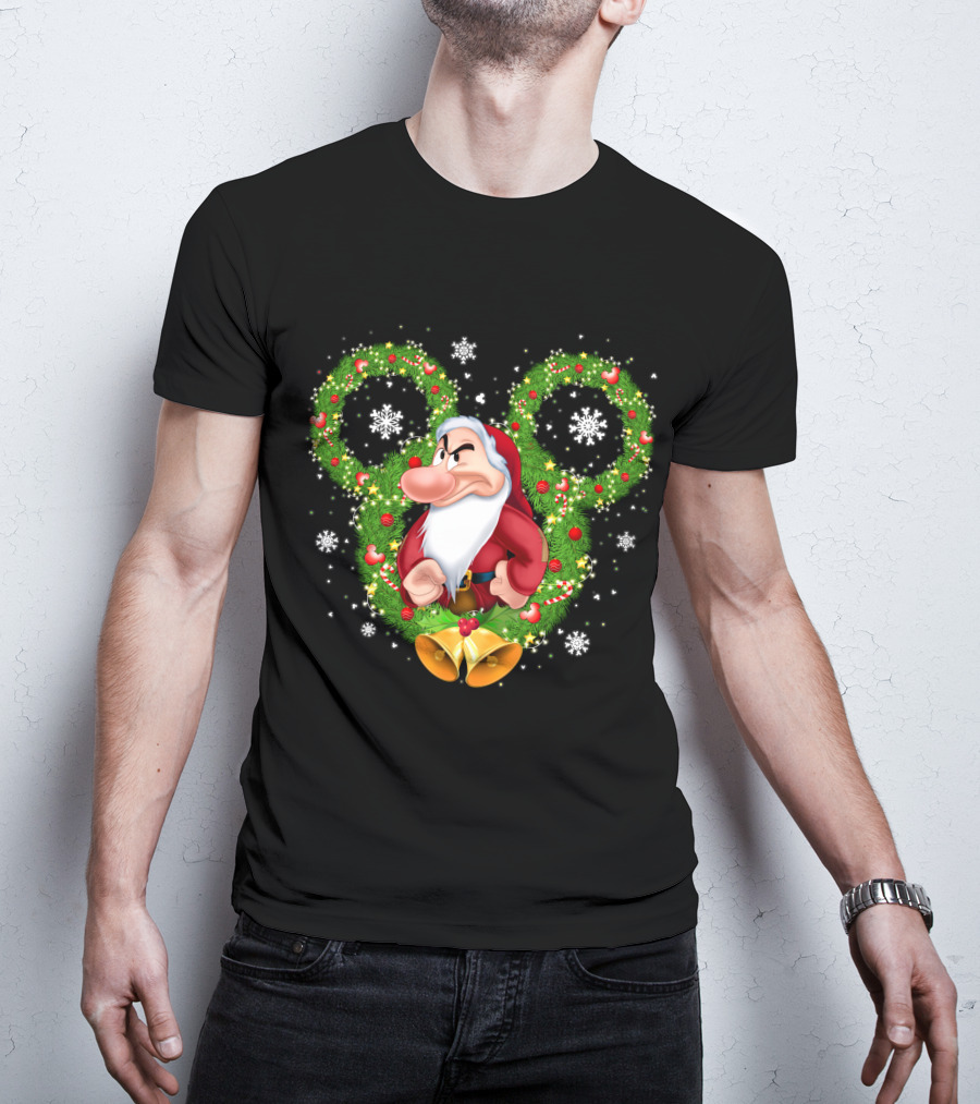 Grumpy Santa Dwarf In Wreath With Snowflakes And Bells T-Shirt
