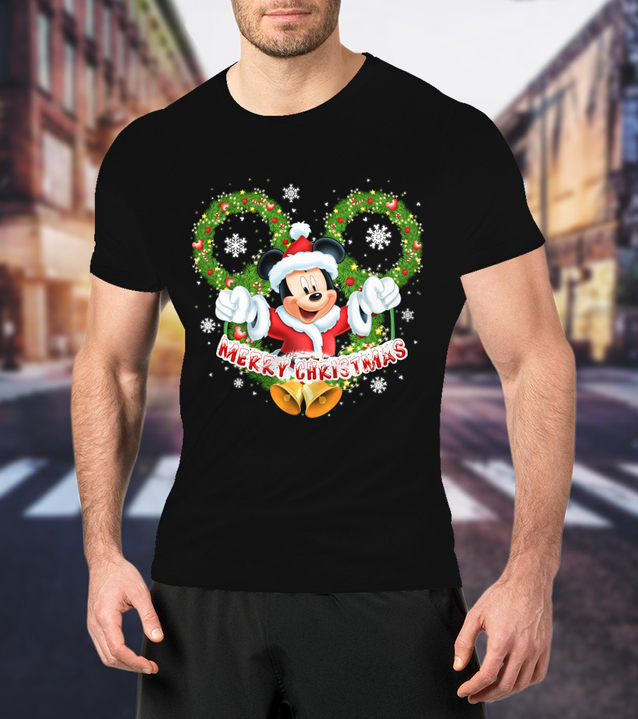 Mickey Mouse Merry Christmas Wreaths And Snowflakes T-Shirt