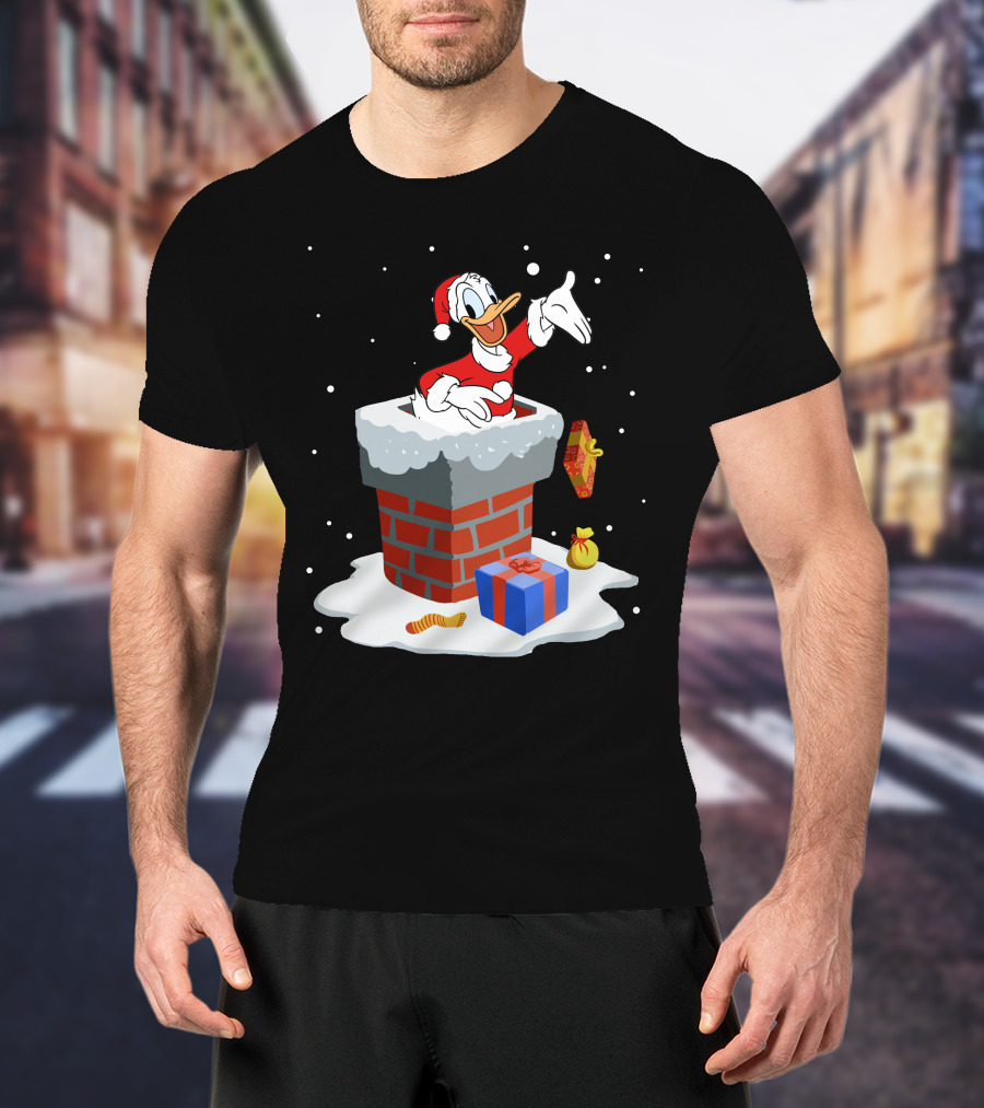 Santa Donald Chimney Christmas Presents T-Shirt