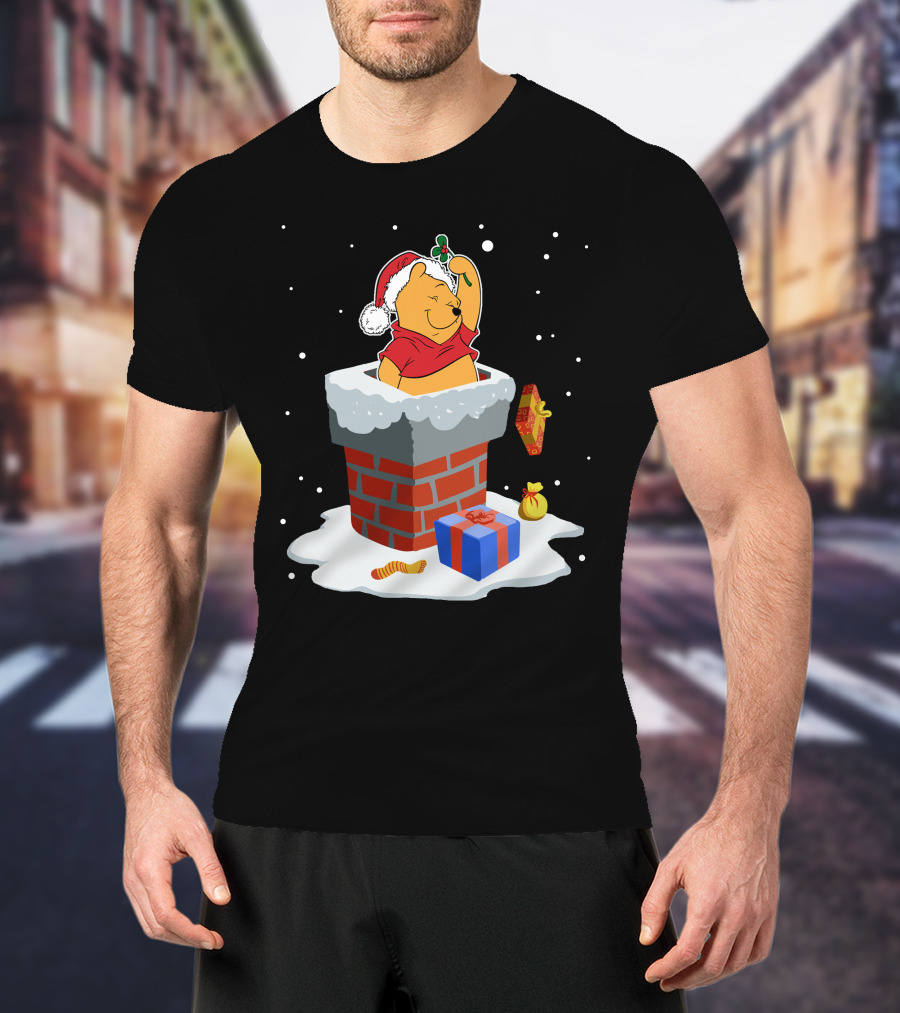 Pooh Chimney Santa Hat Holiday Mistletoe T-Shirt