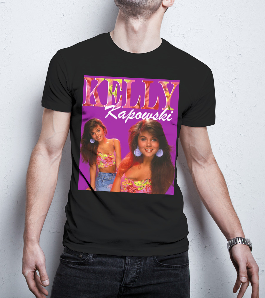 Kelly Kapowski Saved By The Bell 90s Iconic Style Retro Vibes T-Shirt