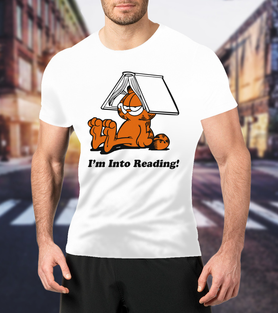 Shan Horan Draws Garfield I'm Into Reading Book Hat T-Shirt