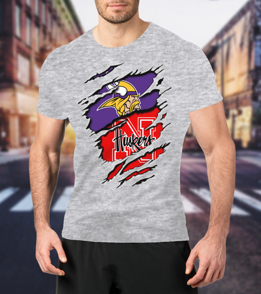 Vikings Huskers Ripped Logo Blend T-Shirt