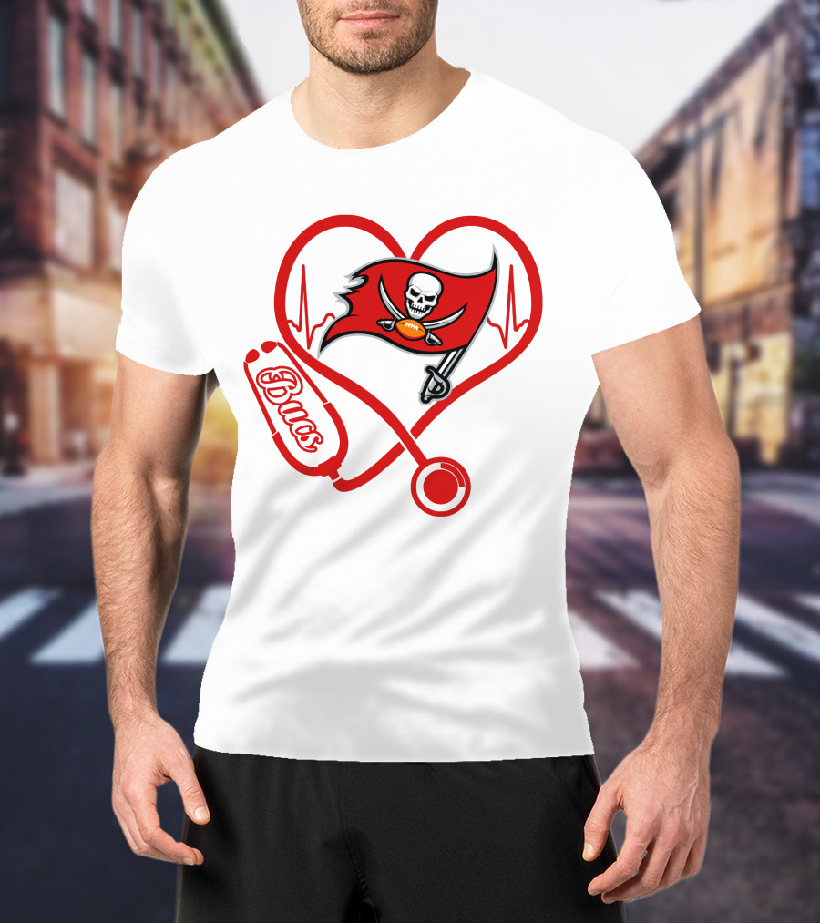 Nurse Heartbeat Love Bucs Tampa Bay Buccaneers Stethoscope Flag T-Shirt