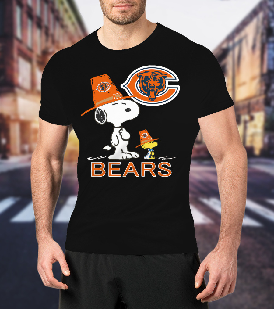 Chicago Bears Snoopy Thanksgiving Pilgrim Hat Peanuts T-Shirt