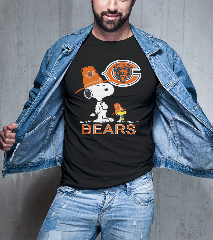Chicago Bears Snoopy And Woodstock Thanksgiving Football T-Shirt