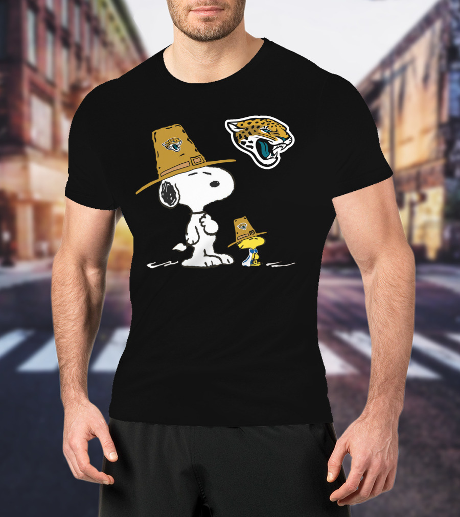 Snoopy And Woodstock With Jacksonville Jaguars Pilgrim Hats T-Shirt