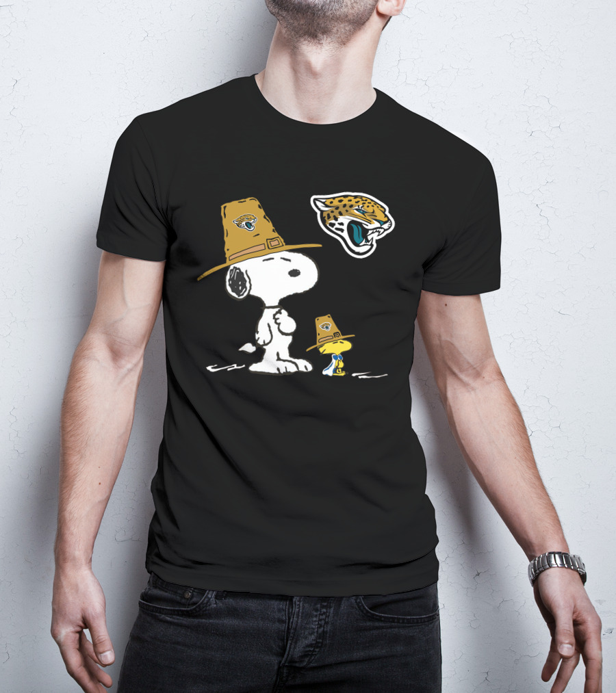 Snoopy And Woodstock With Jacksonville Jaguars Pilgrim Hats T-Shirt