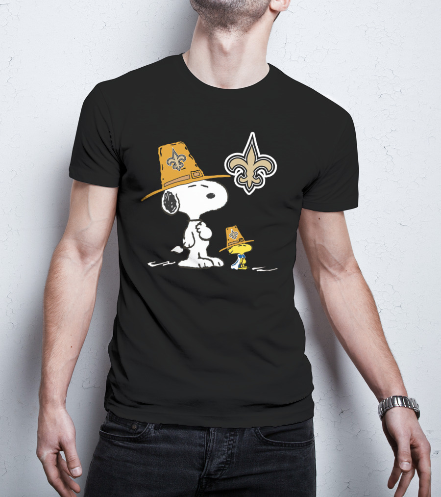 New Orleans Saints Snoopy And Woodstock Fleur-De-Lis Hat T-Shirt