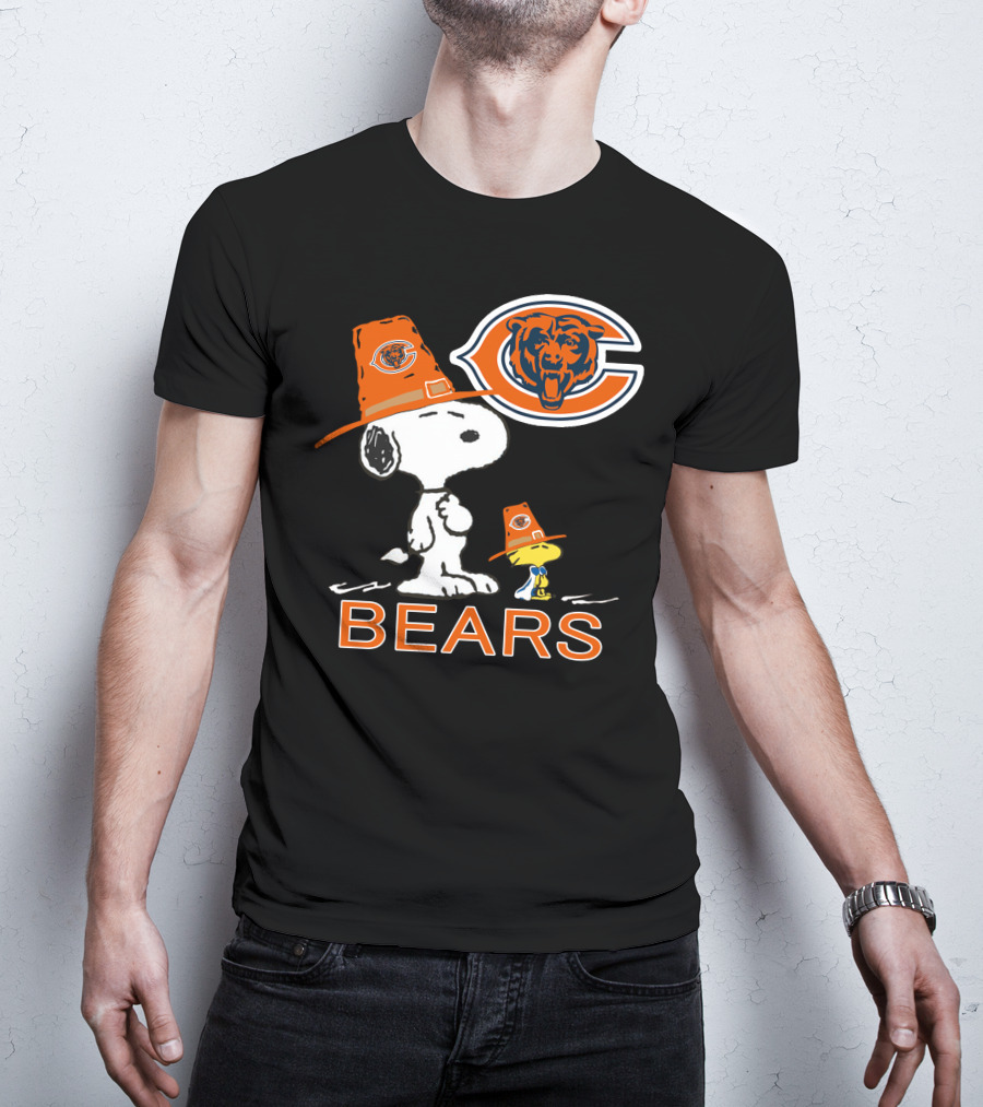 Chicago Bears Snoopy Thanksgiving Football T-Shirt