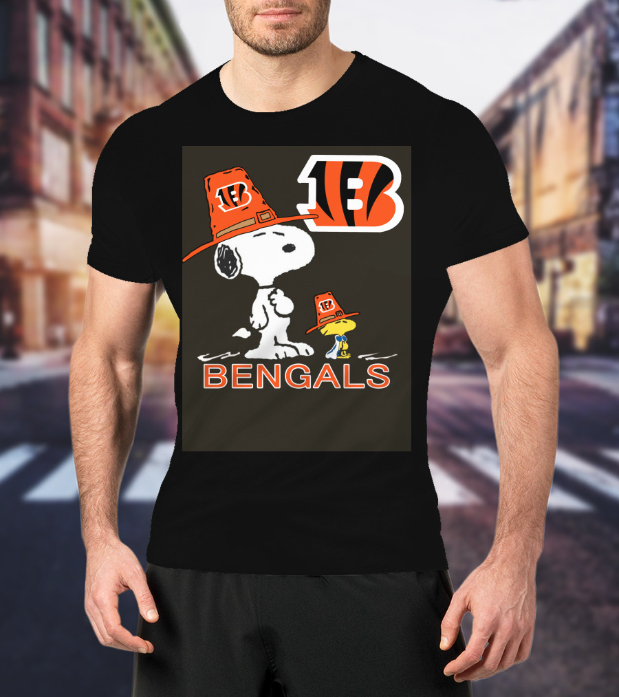 Bengals Snoopy Woodstock Football Team Fan T-Shirt