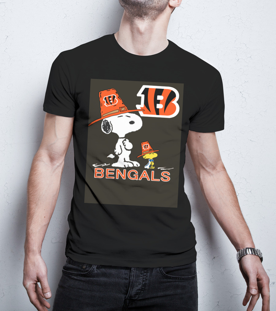 Bengals Snoopy Woodstock Football Team Fan T-Shirt