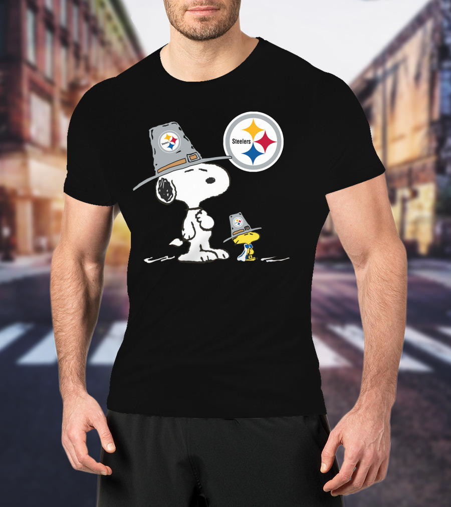 Steelers Snoopy Woodstock Thanksgiving Football T-Shirt