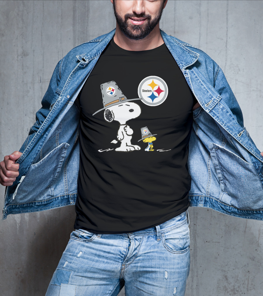 Steelers Snoopy Woodstock Thanksgiving Football T-Shirt