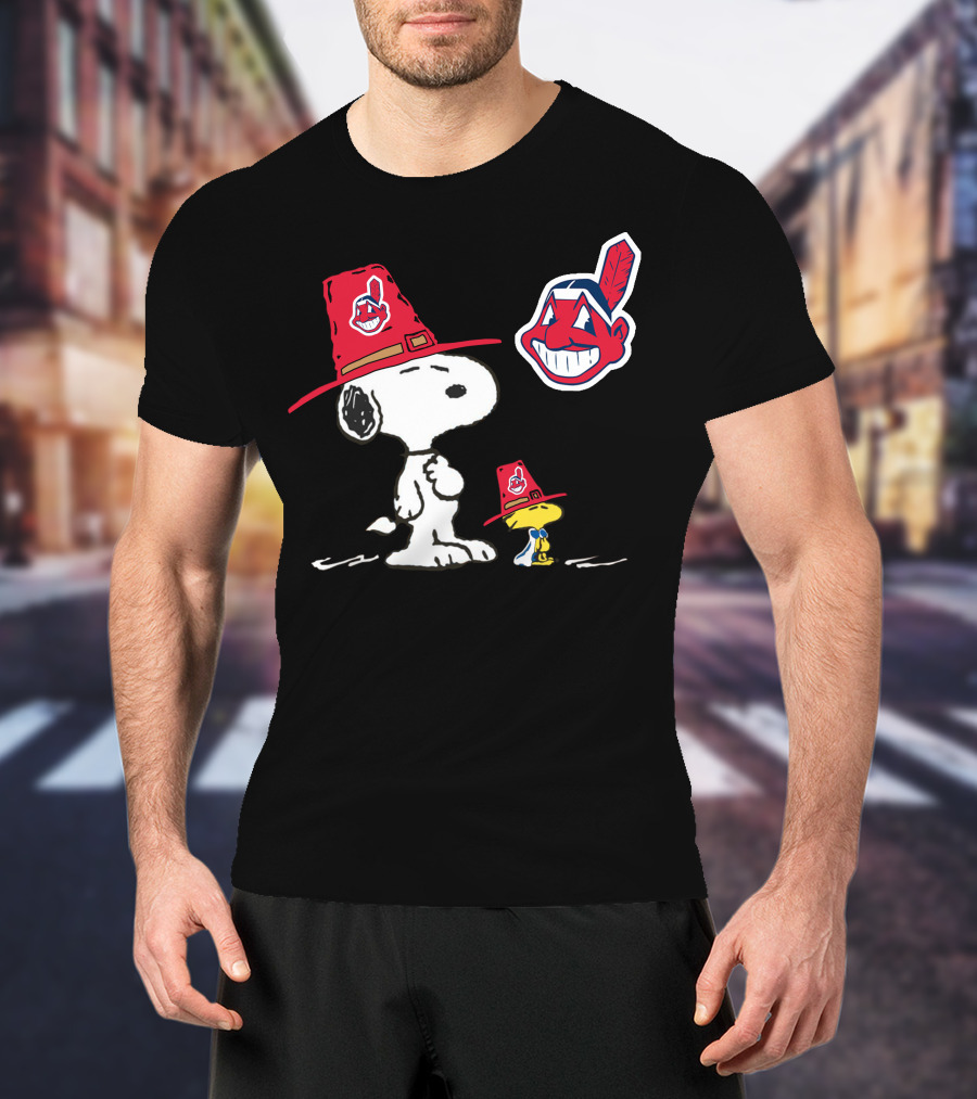 Cleveland Indians Snoopy Woodstock Chief Wahoo Hat T-Shirt