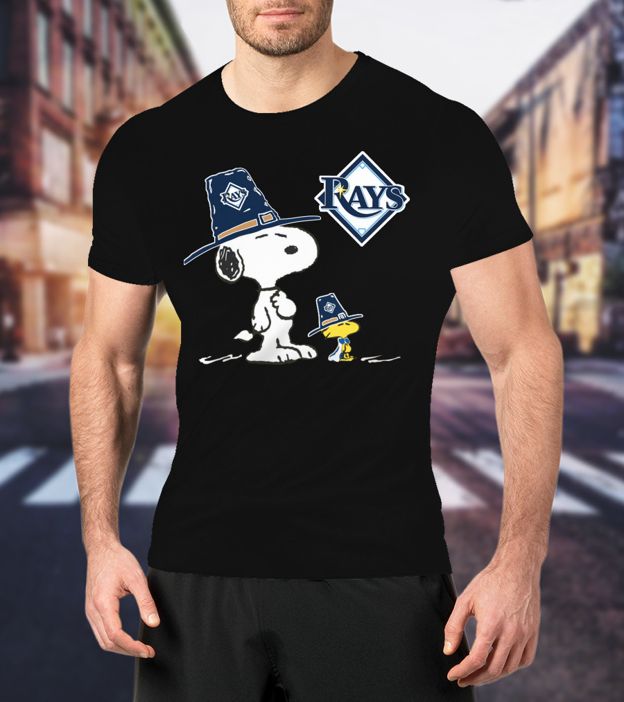 Tampa Bay Rays Snoopy Woodstock Thanksgiving Pilgrim Hats T-Shirt