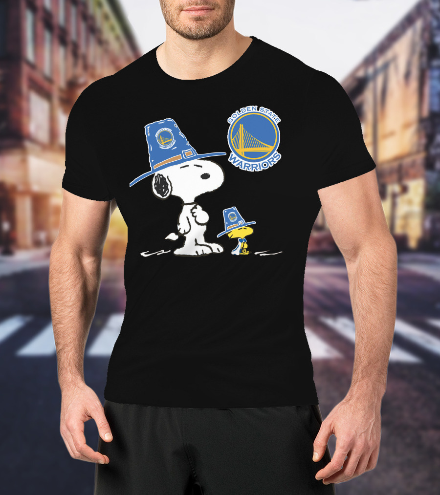 Golden State Warriors Snoopy And Woodstock In Pilgrim Hats T-Shirt