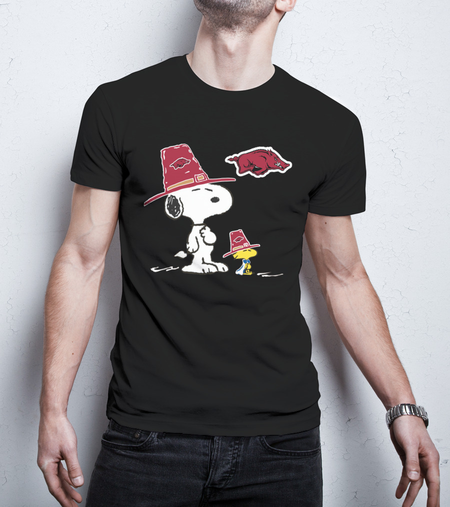 Snoopy And Woodstock Arkansas Razorbacks Hat With Hog T-Shirt