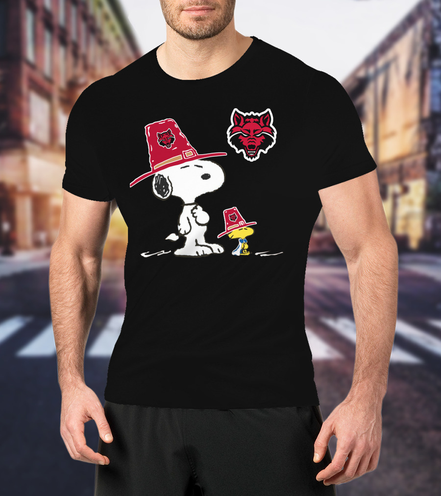 Snoopy Arkansas State Red Wolves Woodstock Iconic Hat T-Shirt