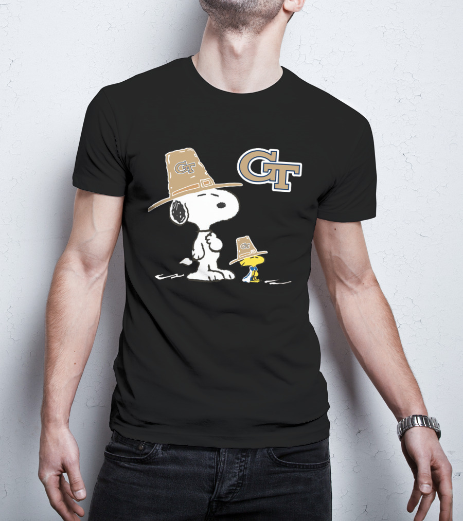 Georgia Tech Yellow Jackets Snoopy And Woodstock With Pilgrim Hats GT T-Shirt
