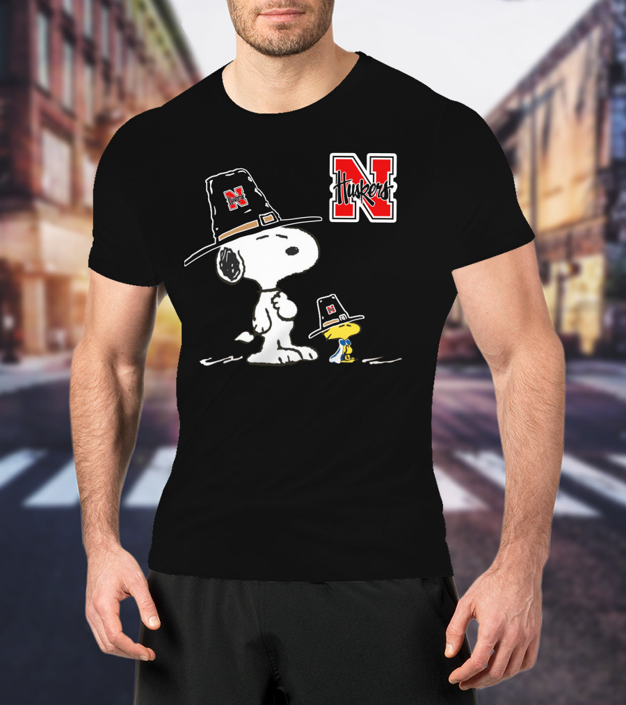 Nebraska Huskers Snoopy Woodstock Pilgrim Hat T-Shirt