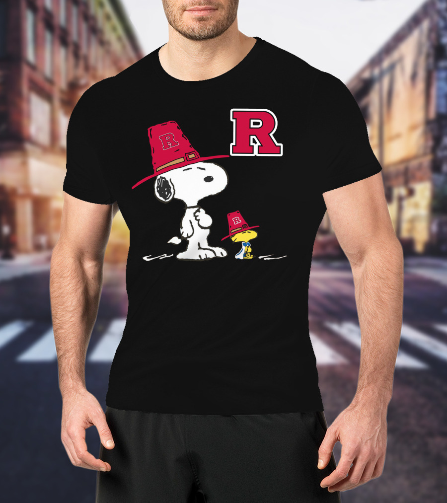 Rutgers Scarlet Knights Snoopy Woodstock Pilgrim Hat T-Shirt