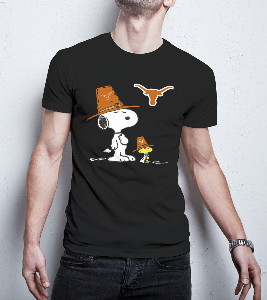 Texas Longhorn Snoopy Woodstock Wearing Cowboy Hats With Longhorn T-Shirt