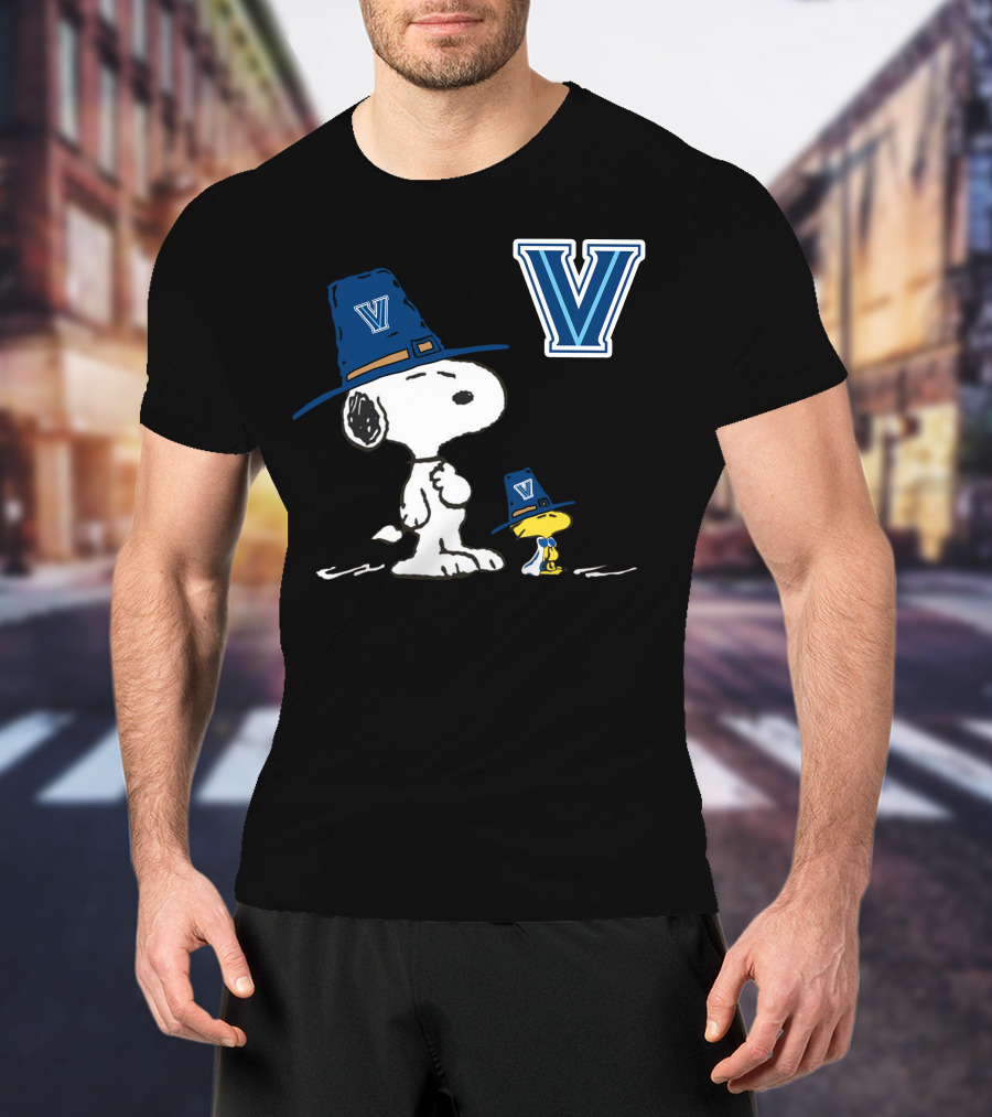Villanova Snoopy Woodstock V Hat Peanuts T-Shirt