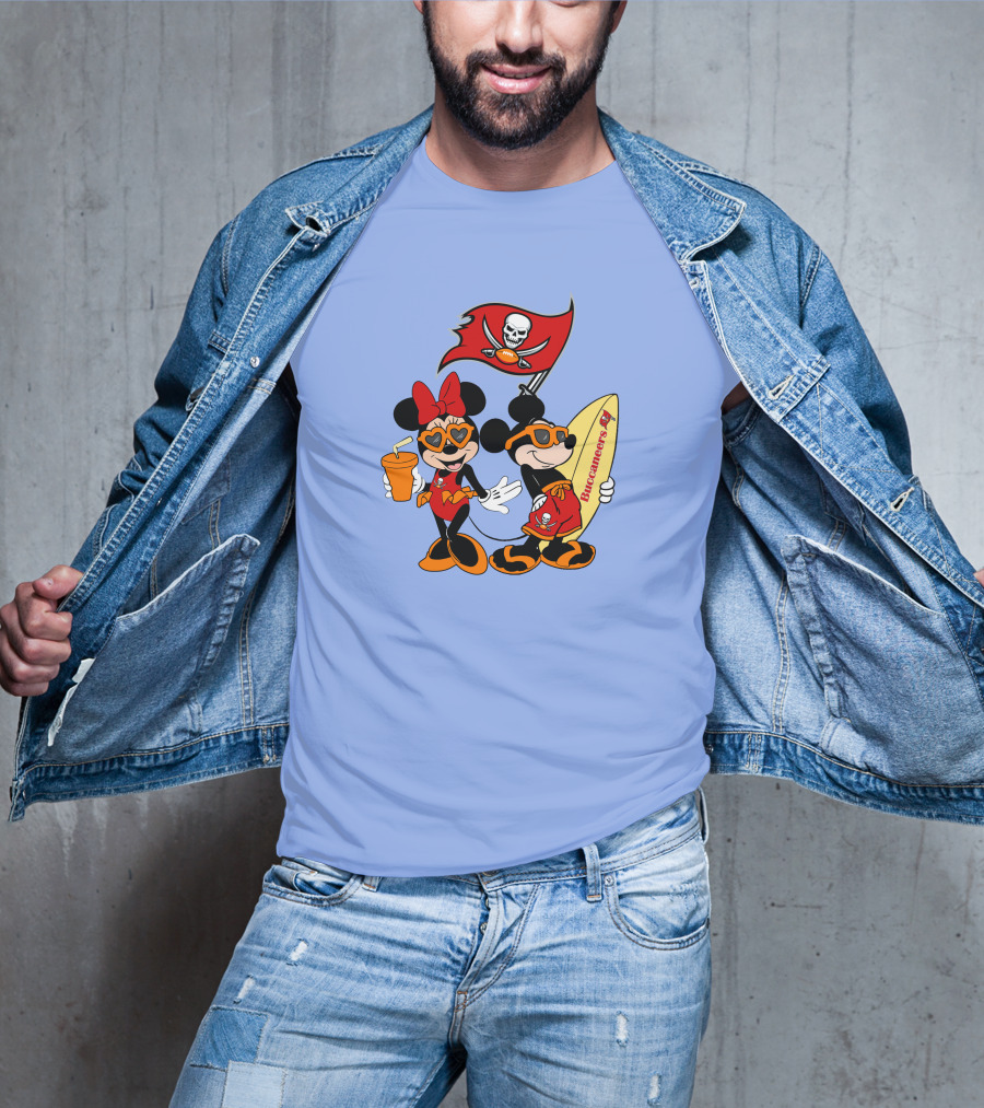 Buccaneers Vacation Mickey And Minnie With Pirate Flag And Surfboard T-Shirt