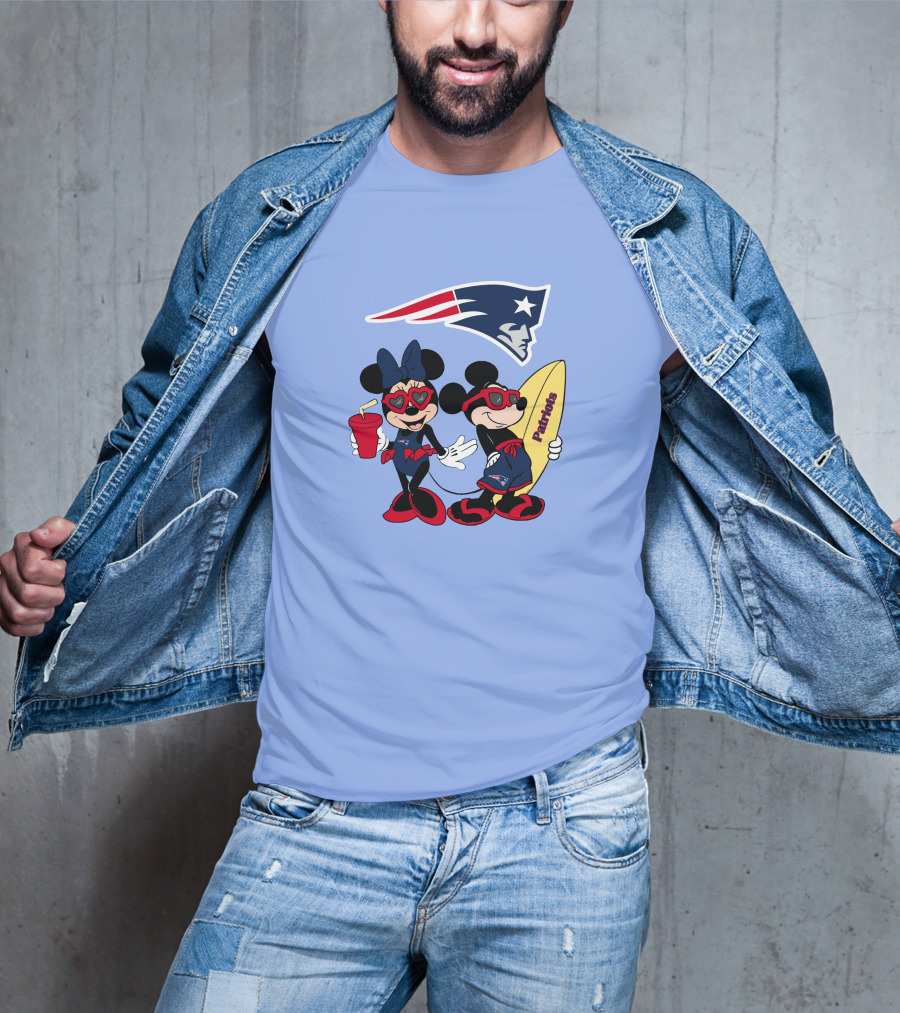 Patriots Mickey And Minnie Vacation With Surfboard And Drink T-Shirt