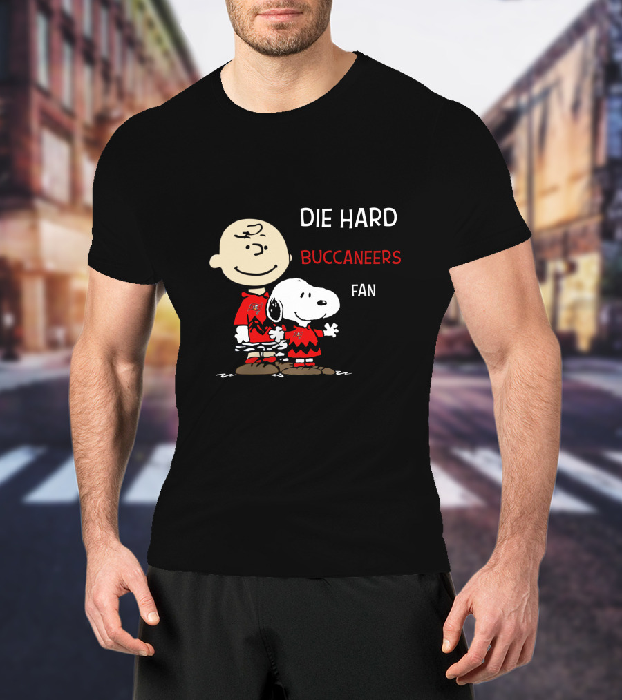 Die Hard Buccaneers Fan Snoopy And Charlie Brown T-Shirt