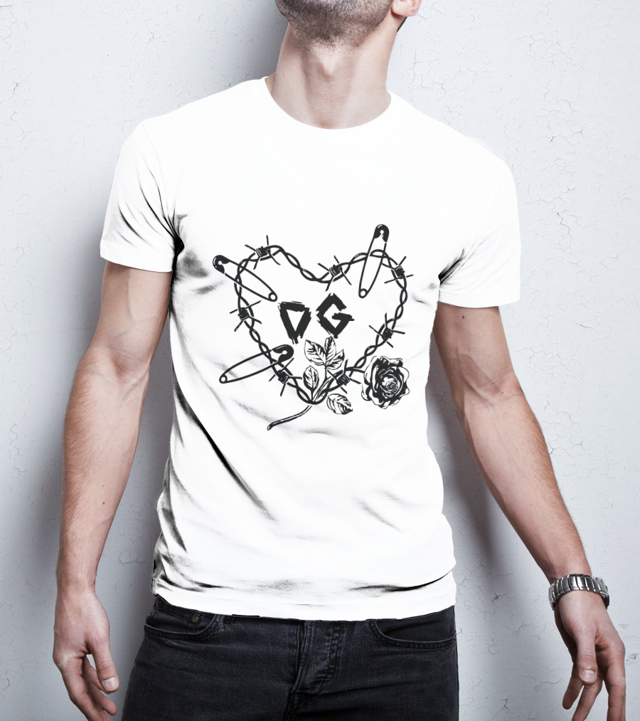 DG Barbed Wire Heart Safety Pin Rose Print T-Shirt