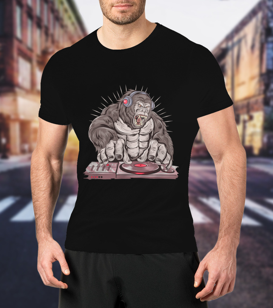 Funny Gorilla DJ With Headphones And Turntable T-Shirt