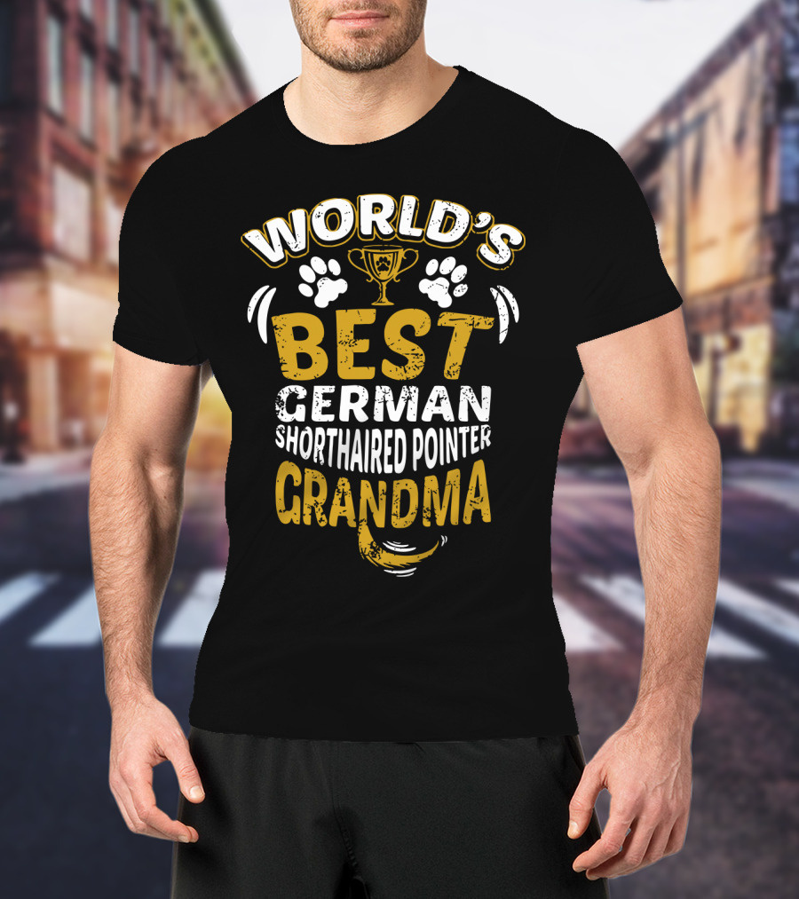 World's Best German Shorthaired Pointer Grandma With Trophy And Paw Prints T-Shirt