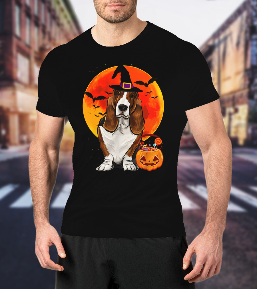 Basset Hound Witch Hat Halloween Pumpkin Candy Holder With Full Moon And Bats T-Shirt