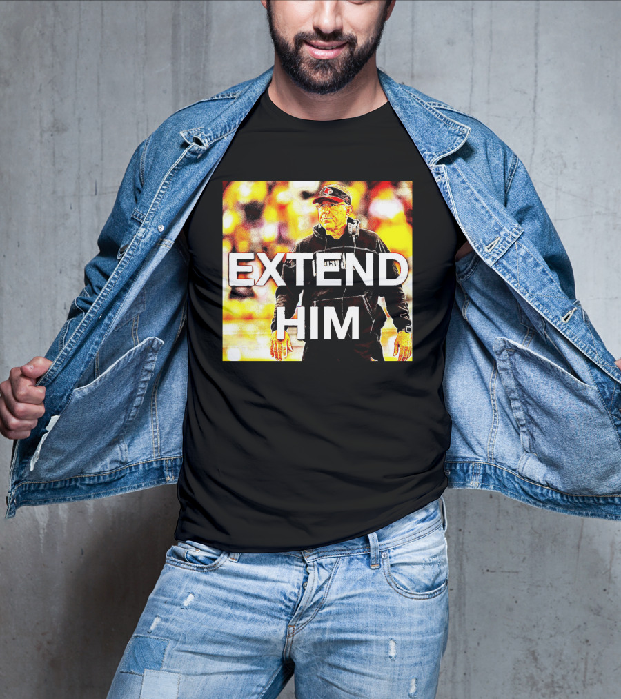 EXTEND HIM Coach With Headset And Red Cap T-Shirt