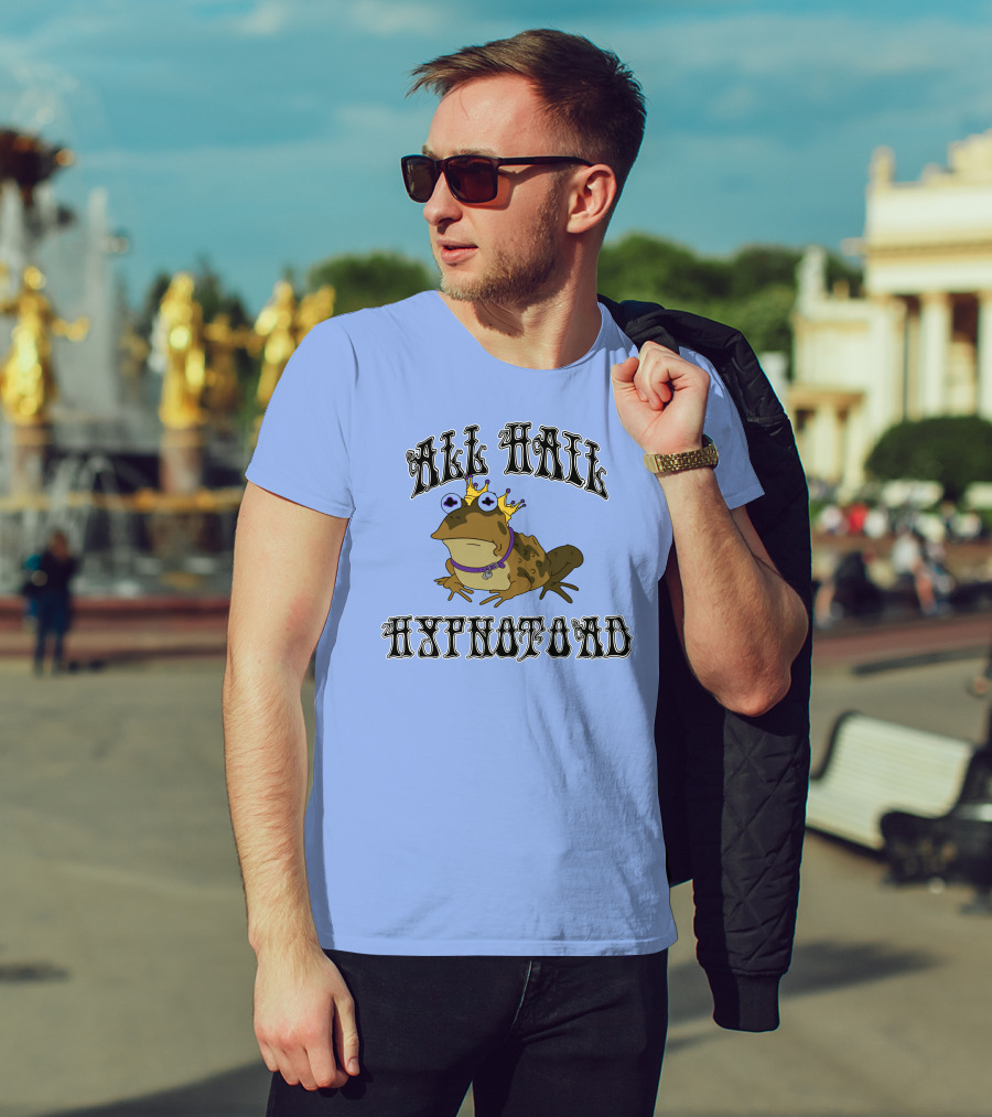 All Hail Hypnotoad Futurama Iconic Frog With Crown And Hypnotic Eyes T-Shirt